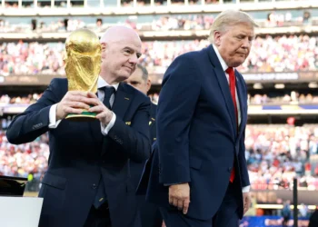Infantino Ameaça Federações com Ultimato de 53 Dias: “Apoiem o Plano Privado ou Perdem Milhões”